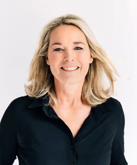 Portret van Arlette Nederkoorn, uitvaartverzorger bij Mea Vota
